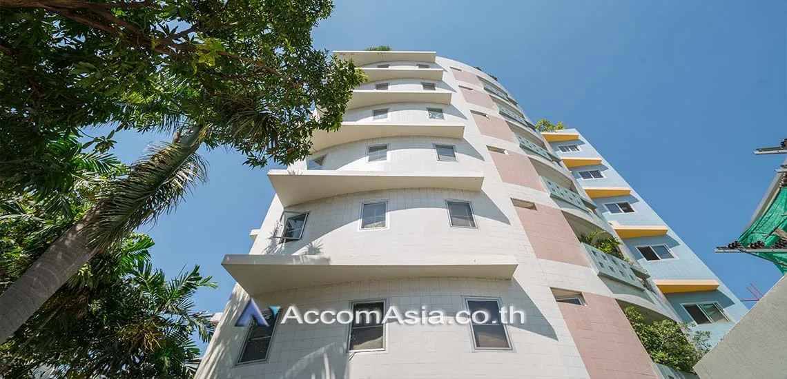  2 br Apartment For Rent in Sathorn ,Bangkok BTS Chong Nonsi at Low Rised Building 1416001