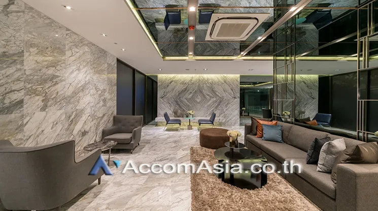  1 br Condominium For Sale in Phaholyothin ,Bangkok ARL Makkasan - MRT Rama 9 at Chewathai Residence Asoke AA23671