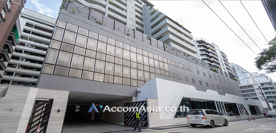  3 br Apartment for rent and sale in Sukhumvit ,Bangkok BTS Nana at Charming view of Sukhumvit AA19069