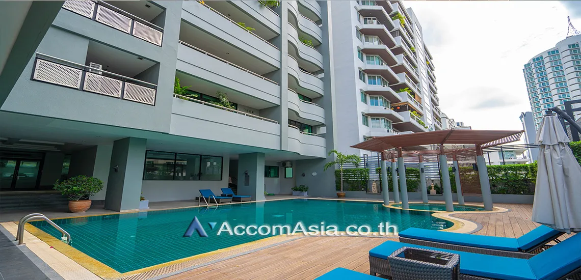  3 br Apartment for rent and sale in Sukhumvit ,Bangkok BTS Nana at Charming view of Sukhumvit AA15428