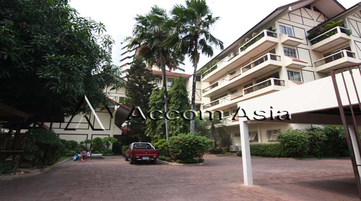 9 Resort Charming Flavor - Balcony - Apartment - Sukhumvit - Bangkok / Accomasia