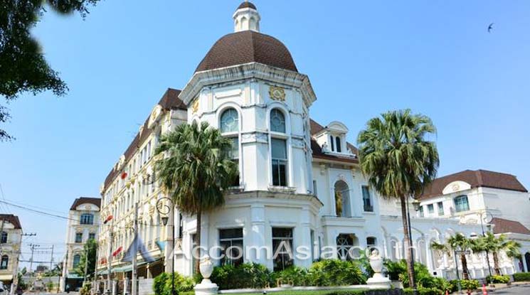  5 br Townhouse For Rent in Sathorn ,Bangkok BRT Wat Dan - BRT Wat Priwat at Baan Klang Krung Grande Vienna Rama 3 AA35290