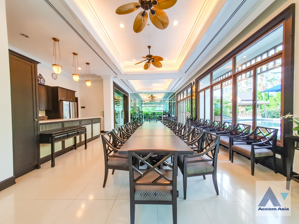  4 br House For Rent in Sathorn ,Bangkok BTS Saint Louis - BRT Thanon Chan at Exclusive Resort Style Home  AA14956