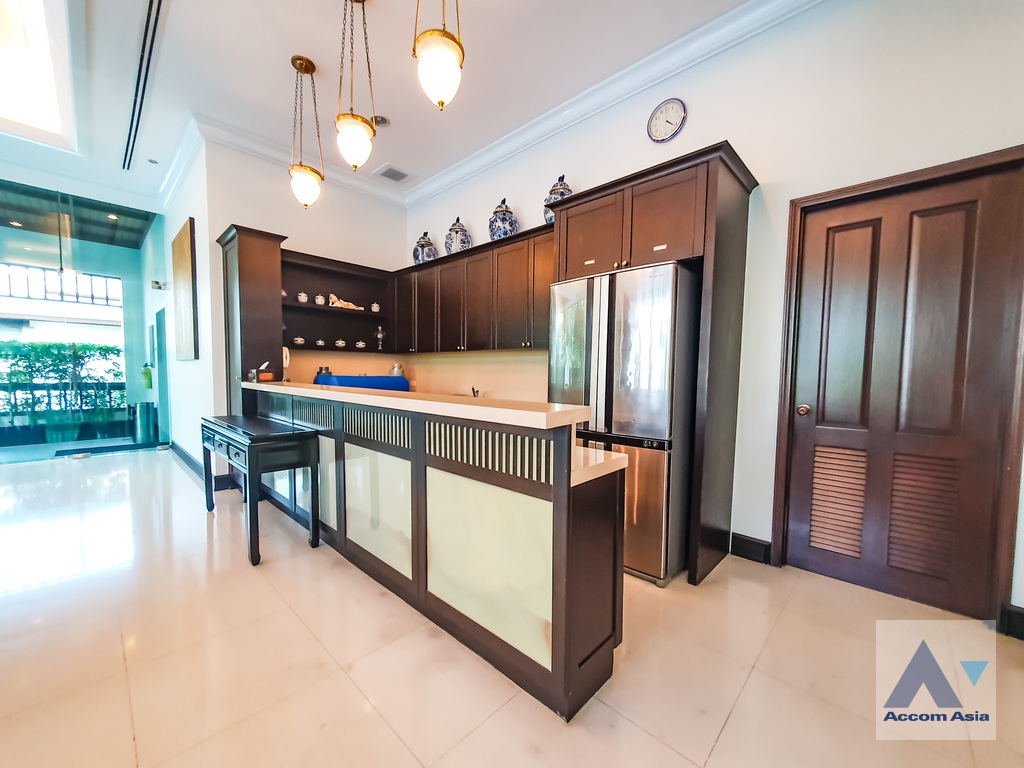  4 br House For Rent in Sathorn ,Bangkok BTS Saint Louis - BRT Thanon Chan at Exclusive Resort Style Home  AA29486