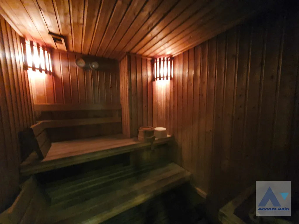  4 br House For Rent in Sathorn ,Bangkok BTS Saint Louis - BRT Thanon Chan at Exclusive Resort Style Home  AA45837