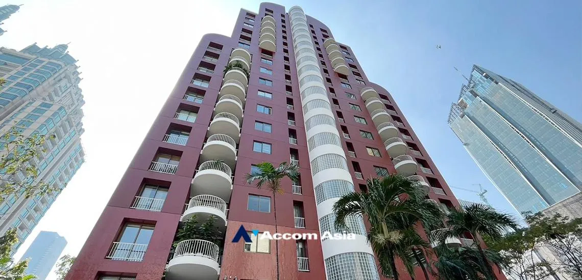  3 br Condominium For Sale in Ploenchit ,Bangkok BTS Chitlom at Chidlom Place AA20846