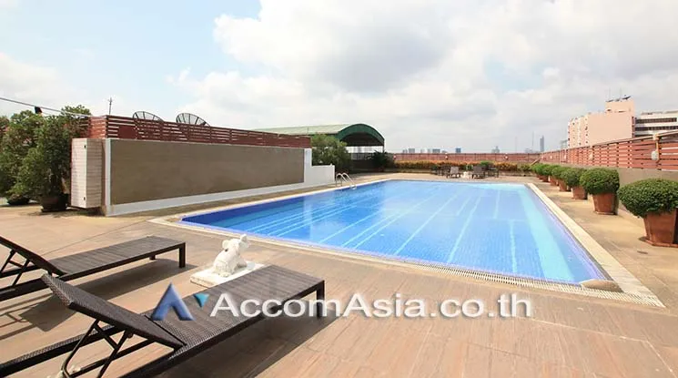  2 br Apartment For Rent in Sathorn ,Bangkok MRT Khlong Toei at Low rise Building AA30436
