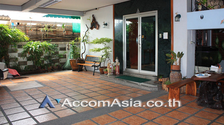  2 br Apartment For Rent in Sathorn ,Bangkok BTS Chong Nonsi - MRT Lumphini at The Cozy Space 13000303