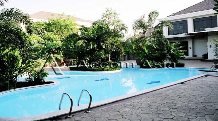  3 br House For Rent in Pattanakarn ,Bangkok  at Canal Ville Srinakarin 50256