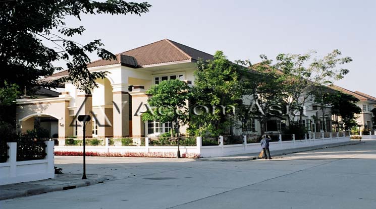  3 br House For Rent in Pattanakarn ,Bangkok  at Canal Ville Srinakarin 50256