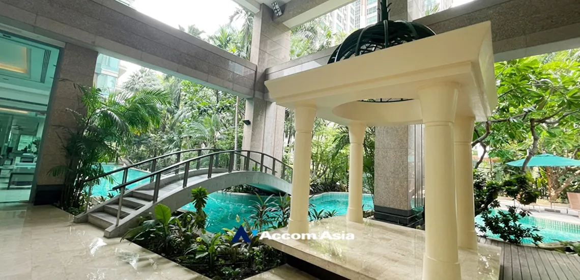  3 br Condominium For Rent in Ploenchit ,Bangkok BTS Chitlom at The Park Chidlom AA45597