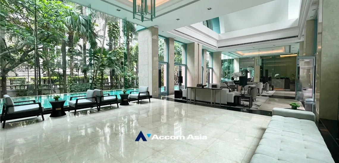  2 br Condominium For Rent in Ploenchit ,Bangkok BTS Chitlom at The Park Chidlom AA14373
