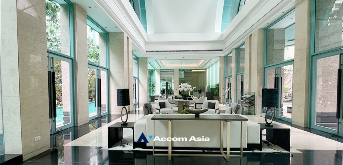  3 br Condominium For Rent in Ploenchit ,Bangkok BTS Chitlom at The Park Chidlom 13001752