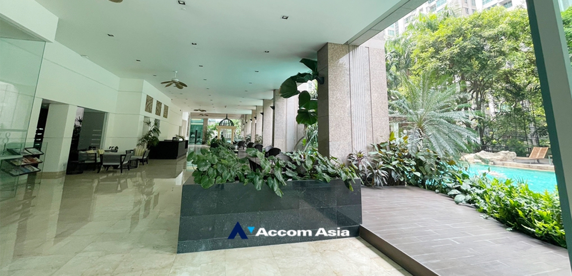  2 br Condominium For Rent in Ploenchit ,Bangkok BTS Chitlom at The Park Chidlom AA14381