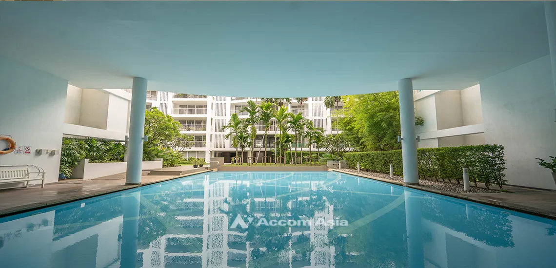  4 br Apartment For Rent in Sukhumvit ,Bangkok BTS Ekkamai at Ekkamai Family Apartment AA26335