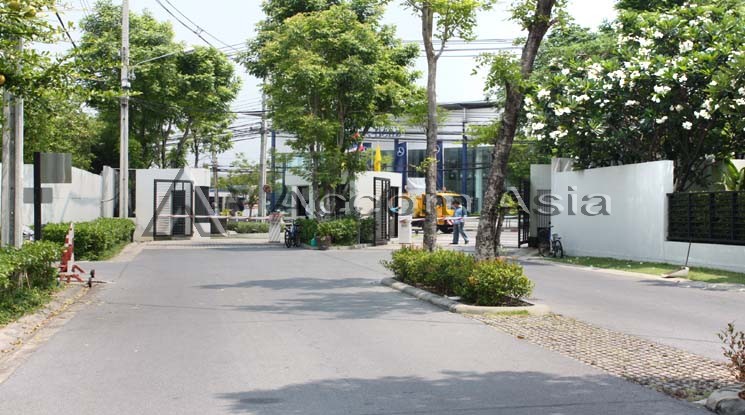  3 br House for rent and sale in Pattanakarn ,Bangkok  at Noble Thara Phatthanakan Village 1819105