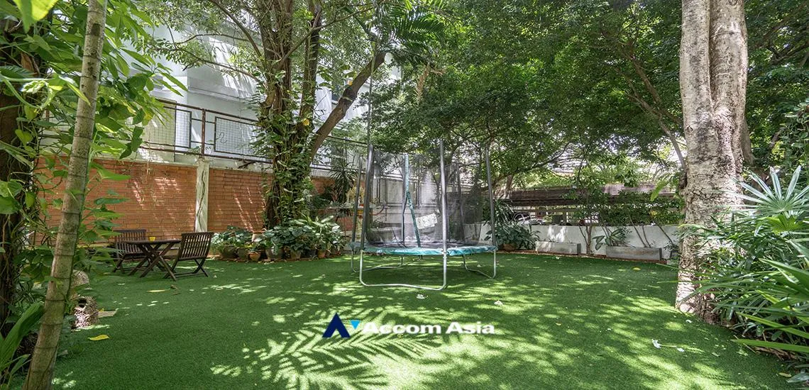  3 br Apartment for rent and sale in Sukhumvit ,Bangkok BTS Asok - MRT Sukhumvit at Ideal for big AA26374