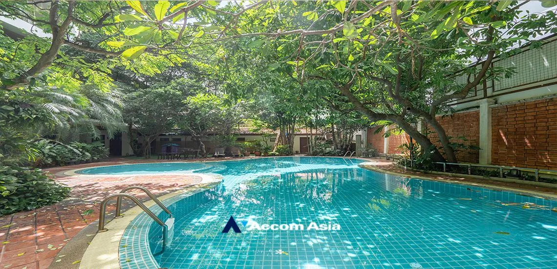  3 br Apartment for rent and sale in Sukhumvit ,Bangkok BTS Asok - MRT Sukhumvit at Ideal for big AA26374