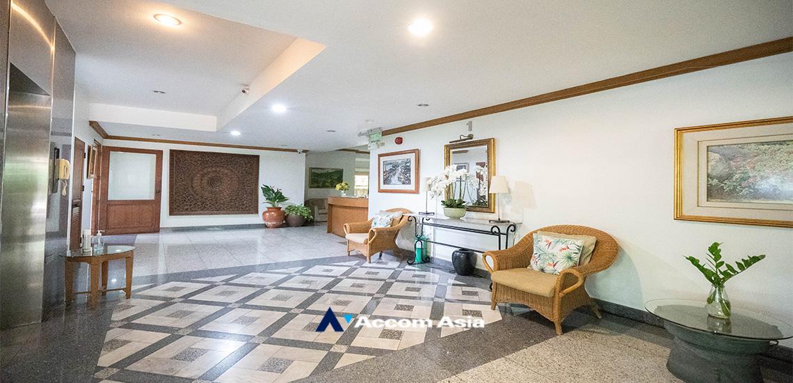  3 br Apartment for rent and sale in Sukhumvit ,Bangkok BTS Asok - MRT Sukhumvit at Ideal for big AA26374