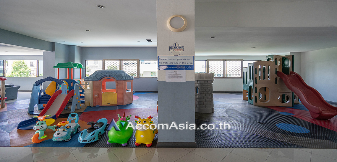  2 br Apartment For Rent in Sukhumvit ,Bangkok BTS Phrom Phong at Exudes classic comfort 1418460
