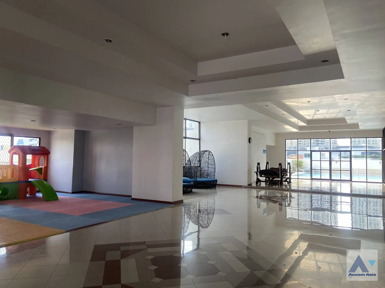  2 br Apartment For Rent in Sukhumvit ,Bangkok BTS Phrom Phong at Exudes classic comfort 1418459
