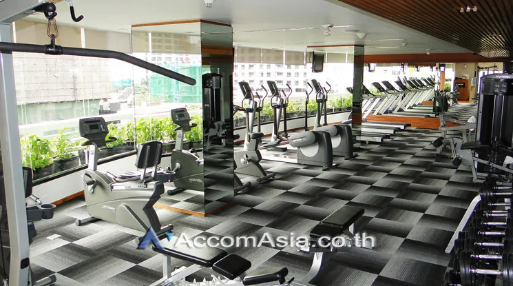  1 br Apartment For Rent in Sukhumvit ,Bangkok BTS Nana at Nestled in a landscaped garden AA32453