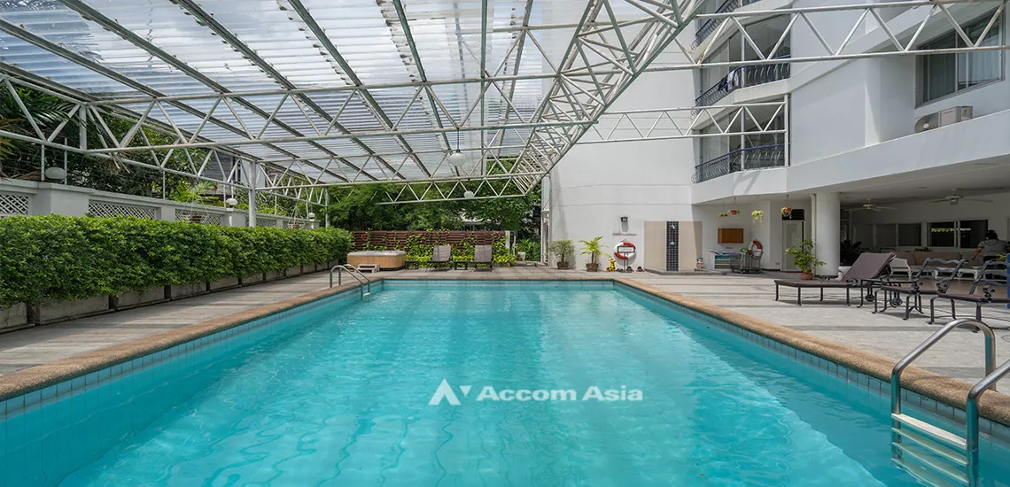  4 br Apartment For Rent in Ploenchit ,Bangkok BTS Ploenchit at Charming Style 1512369