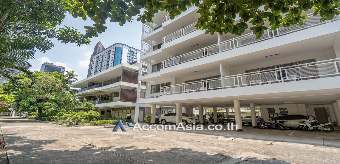  3 br Apartment for rent and sale in Sukhumvit ,Bangkok BTS Thong Lo at Greenery garden and privacy AA44083