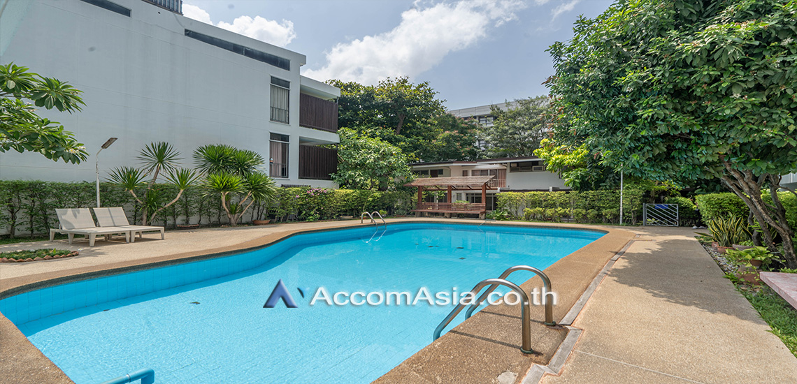  3 br Apartment for rent and sale in Sukhumvit ,Bangkok BTS Thong Lo at Greenery garden and privacy AA44083