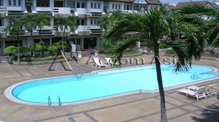  5 br Townhouse for rent and sale in Sukhumvit ,Bangkok BTS Phra khanong at Regent 71 AA43782