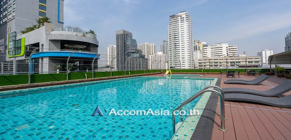  3 br Apartment For Rent in Sukhumvit ,Bangkok BTS Nana at Quiet and Peaceful  1419305