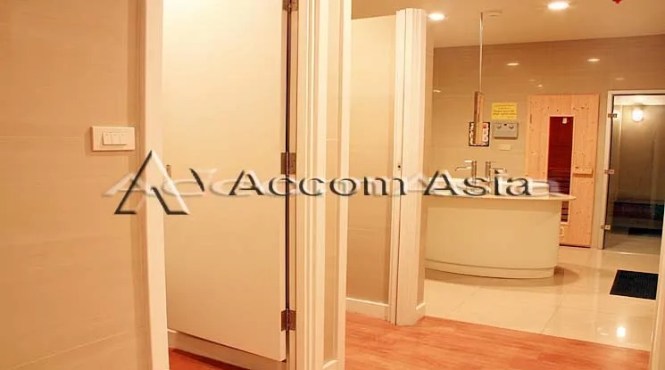  1 br Condominium For Sale in Rama 3 ,Bangkok BTS Saphan Taksin at Chatrium Riverside AA25299