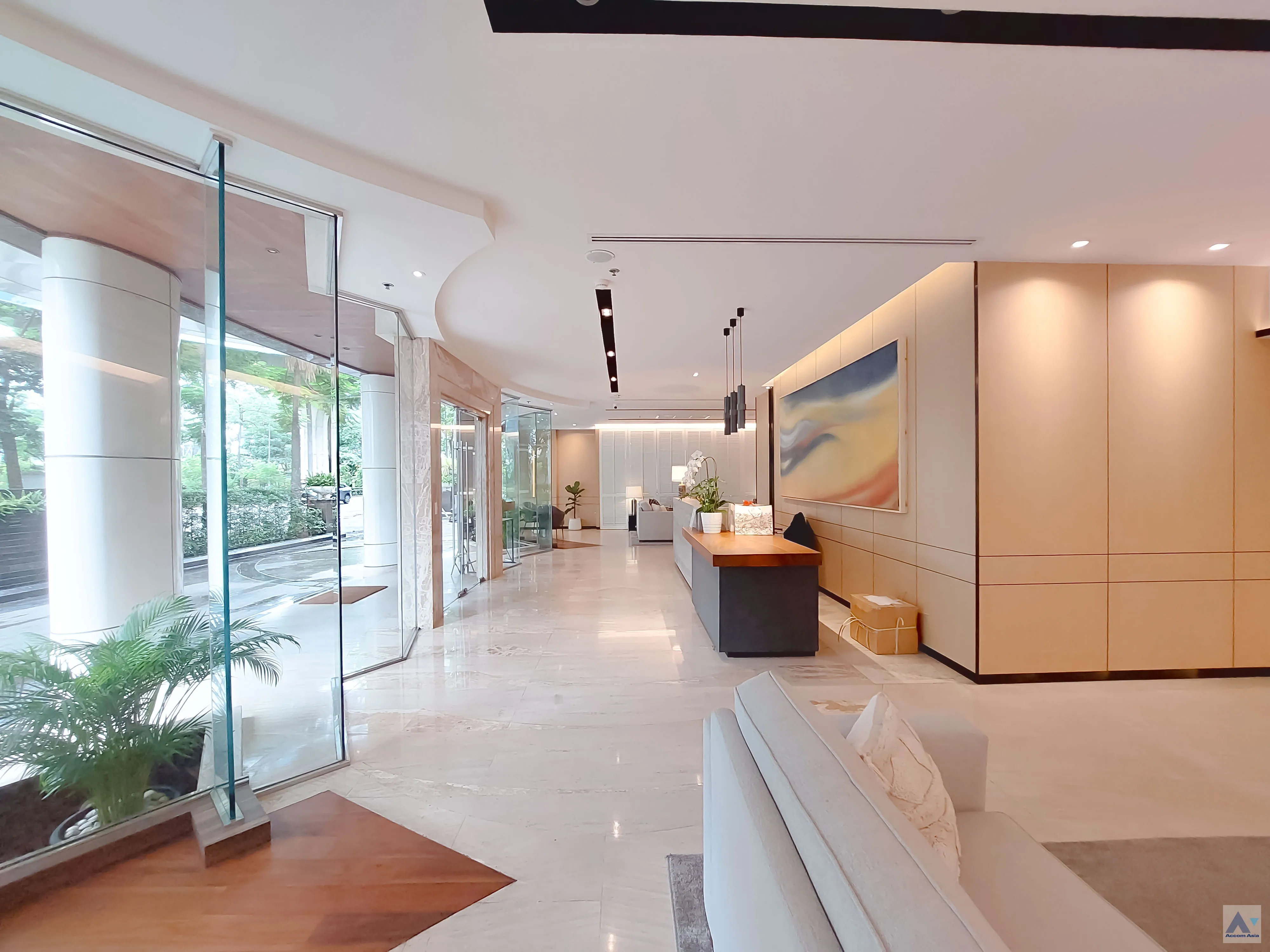  4 br Condominium For Rent in Ploenchit ,Bangkok BTS Ratchadamri at Baan Ratchadamri AA36540