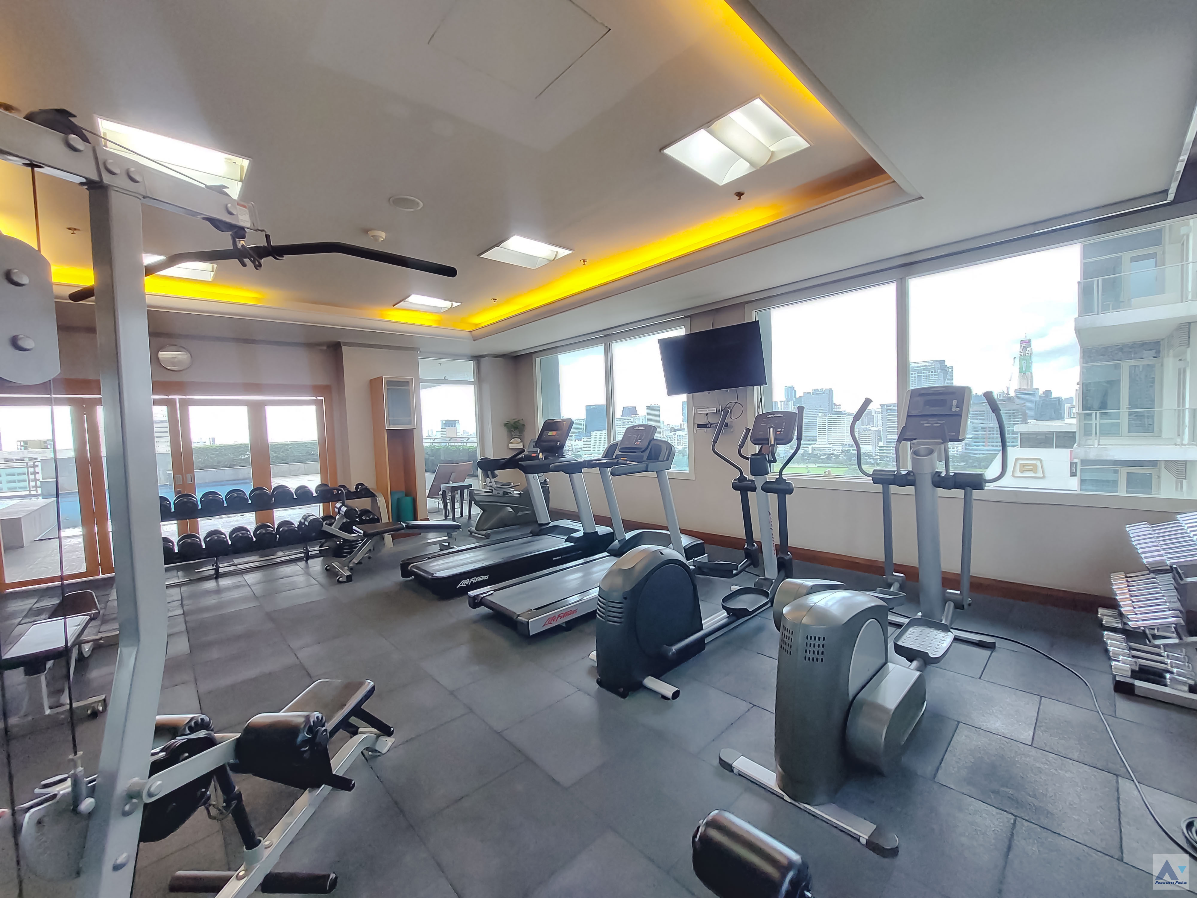  3 br Condominium for rent and sale in Ploenchit ,Bangkok BTS Ratchadamri at Baan Ratchadamri 1520591