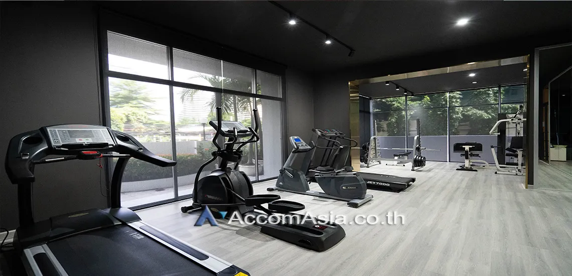  4 br Apartment for rent and sale in Sukhumvit ,Bangkok MRT Sukhumvit - BTS Asok at Newly renovated modern style living place AA12544