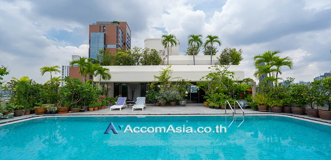  3 br Apartment for rent and sale in Sukhumvit ,Bangkok BTS Ekkamai at A peaceful location AA30211