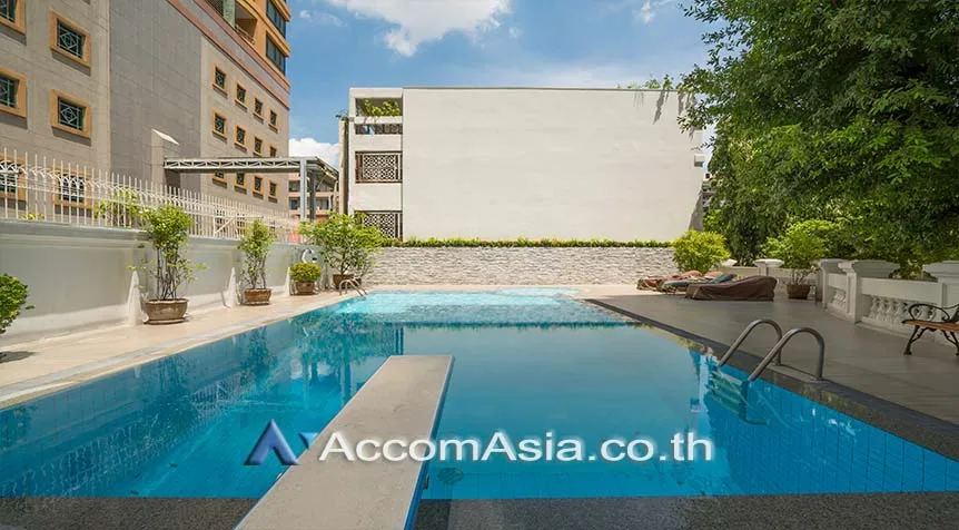  3 br Apartment For Rent in Ploenchit ,Bangkok BTS Chitlom at Heart of Langsuan - Privacy AA28012