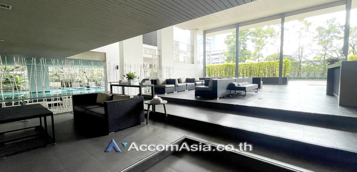  2 br Condominium For Sale in Sukhumvit ,Bangkok BTS Ekkamai at Issara at Sukhumvit 42 AA25671