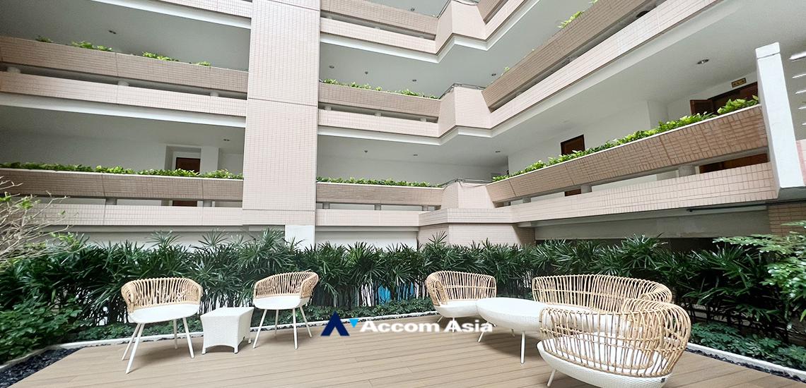  3 br Condominium for rent and sale in Ploenchit ,Bangkok BTS Ploenchit at Navin Court AA34379