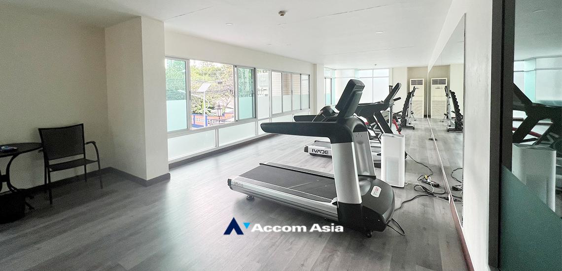  3 br Condominium for rent and sale in Ploenchit ,Bangkok BTS Ploenchit at Navin Court AA39924