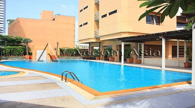  3 br Apartment For Rent in Phaholyothin ,Bangkok BTS Sanam Pao at Boutique Modern Decor AA10409