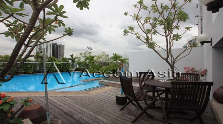  3 br Apartment For Rent in Phaholyothin ,Bangkok BTS Ari at Low rise building 1413037