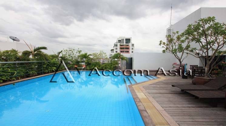 3 br Apartment For Rent in Phaholyothin ,Bangkok BTS Ari at Low rise building 1413037