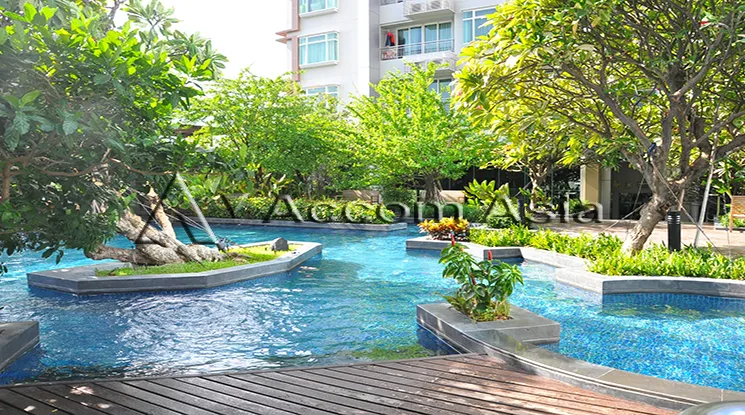  2 br Condominium For Sale in New Phetchaburi ,Bangkok MRT Phetchaburi at Circle Condominium AA34098