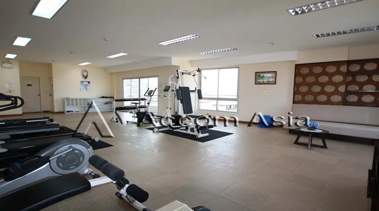  3 br Apartment For Rent in Sukhumvit ,Bangkok BTS Phra khanong at Modern Thai Decorated Style AA10894