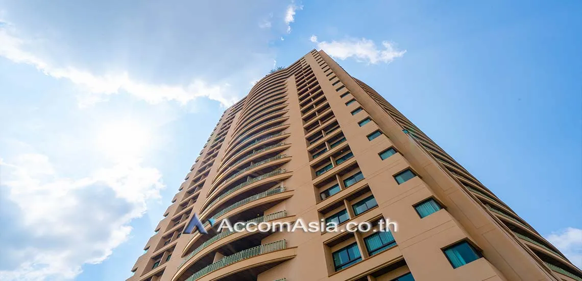  3 br Apartment For Rent in Sathorn ,Bangkok BTS Chong Nonsi - BTS Sala Daeng at High rise - Luxury Furnishing AA26309