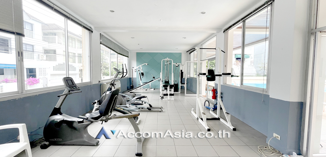  3 br House for rent and sale in Sukhumvit ,Bangkok BTS Phra khanong at Home Place Sukhumvit 71 AA31926