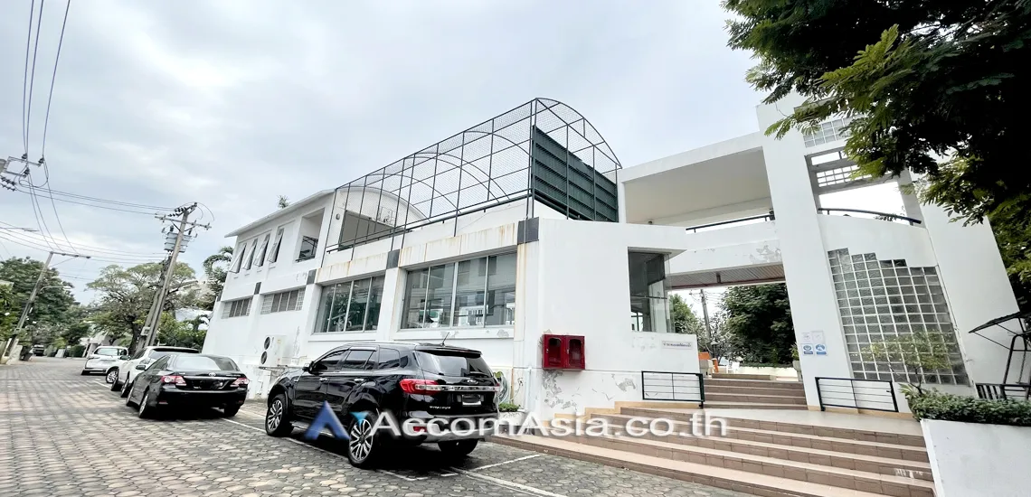  3 br House For Rent in Sukhumvit ,Bangkok BTS Phra khanong at Home Place Sukhumvit 71 AA18285