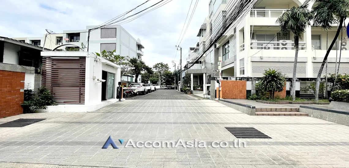  3 br House For Rent in Sukhumvit ,Bangkok BTS Phra khanong at Home Place Sukhumvit 71 AA18285
