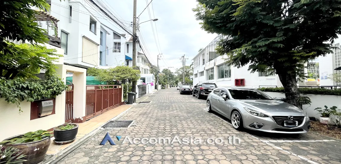  3 br House for rent and sale in Sukhumvit ,Bangkok BTS Phra khanong at Home Place Sukhumvit 71 AA31926